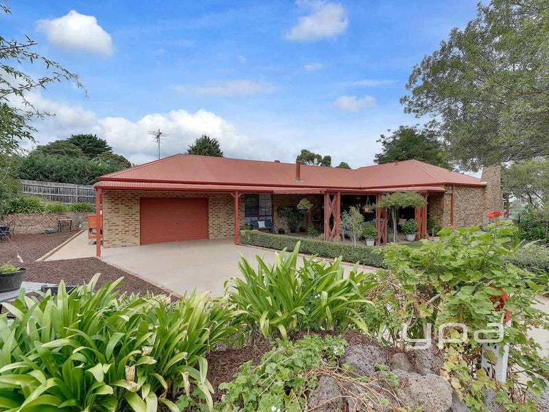 2 Rawdon Street, Bulla, Vic 3428 Property Details