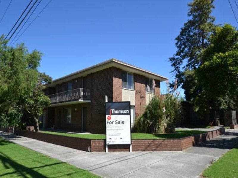 8/18 Collins Street, Mentone, Vic 3194 Property Details