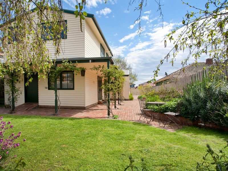 15 Kars Street, Frankston, Vic 3199 Property Details