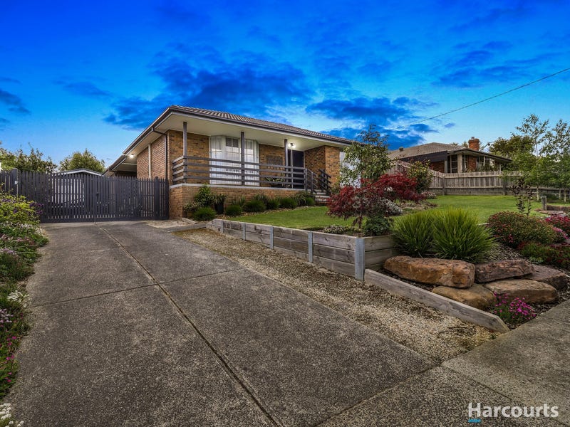 30 Eagle Drive, Pakenham, Vic 3810 Property Details