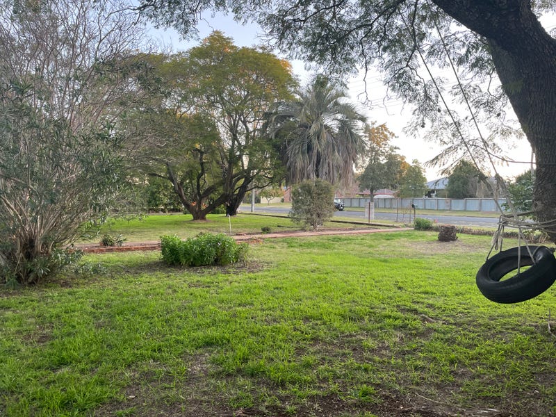 30 Briggs Street, Pittsworth, QLD 4356