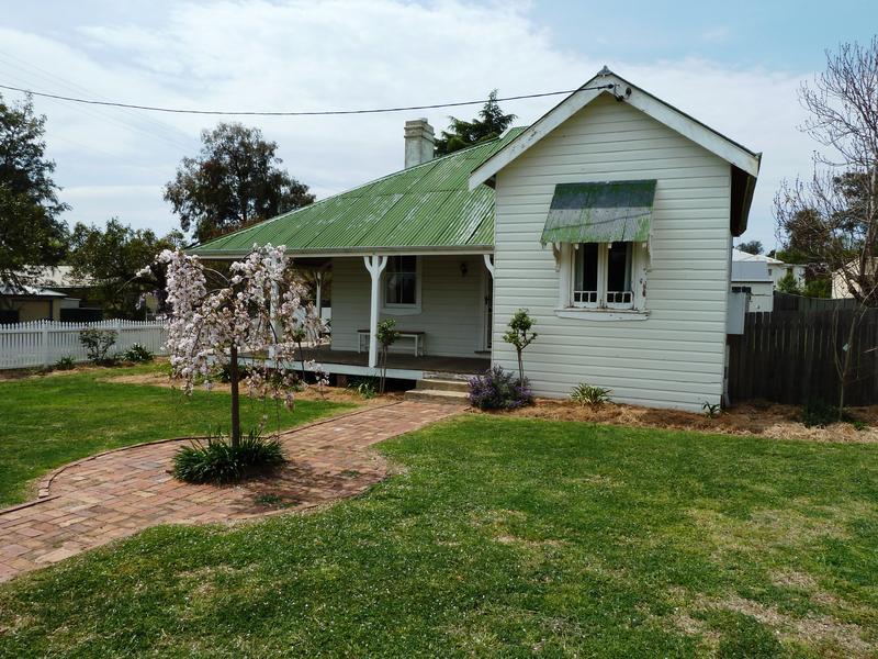9 Bowman Street, Gulgong, NSW 2852 Property Details