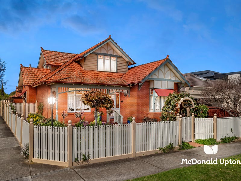 130 Roberts Street, Essendon, Vic 3040 Property Details