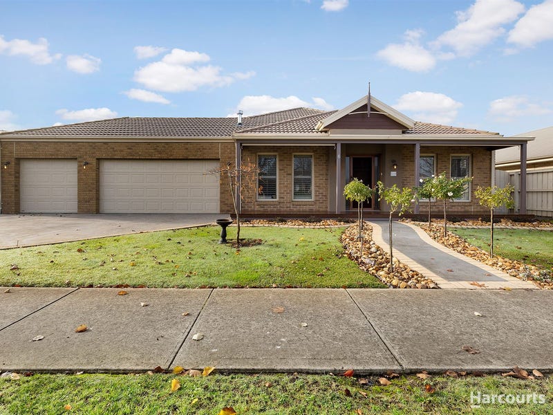 6 Henry Lawson Drive, Pakenham, VIC 3810