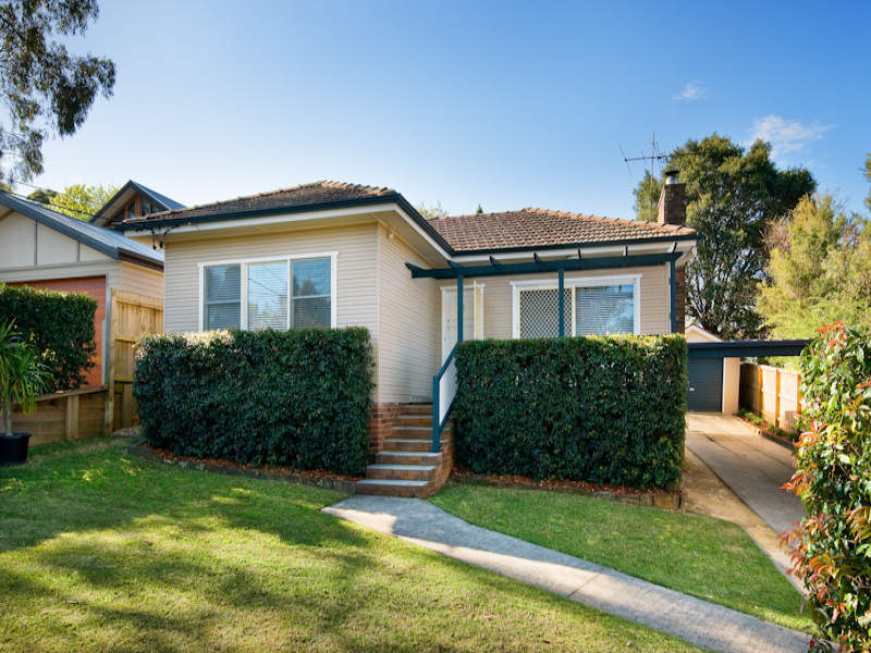 2 Roach Avenue, Thornleigh, NSW 2120 Property Details