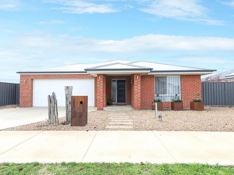 18 Cosmo Drive, Cobram, Vic 3644 Property Details