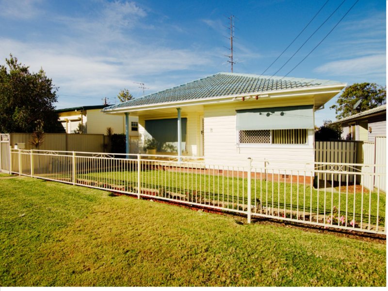 8 Elsdon Street, Redhead, NSW 2290 Property Details