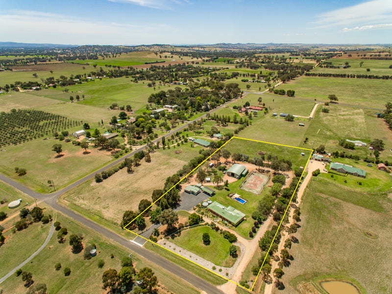 15 Valley View Road, Cowra, NSW 2794