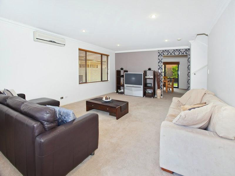 11 Silkwood Road, Woonona, NSW 2517 Property Details