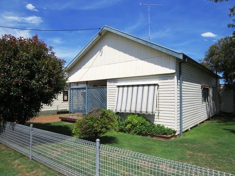 33 Shedden Street, Cessnock, NSW 2325 - Property Details