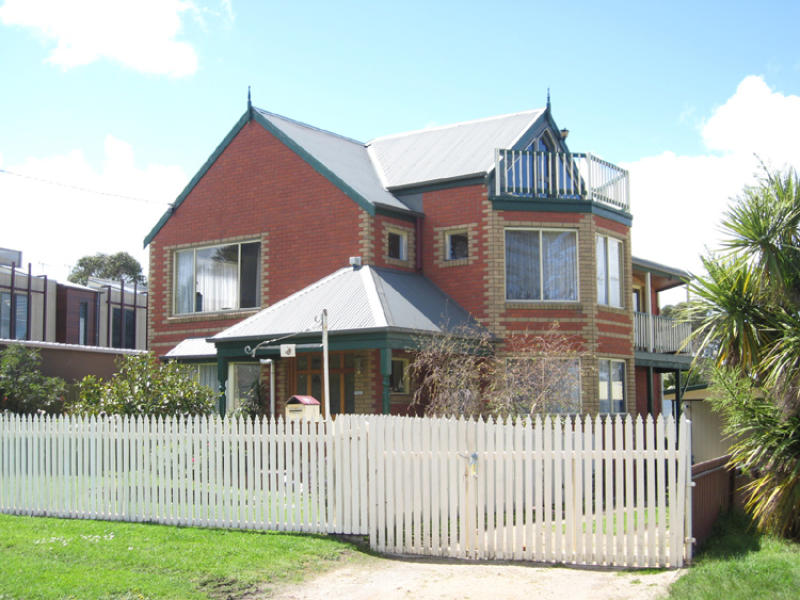 12 Cuttriss Street, Inverloch, Vic 3996