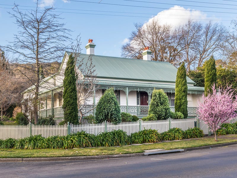 'Bentham' 124126 Merrigang Street, Bowral, NSW 2576 Property Details