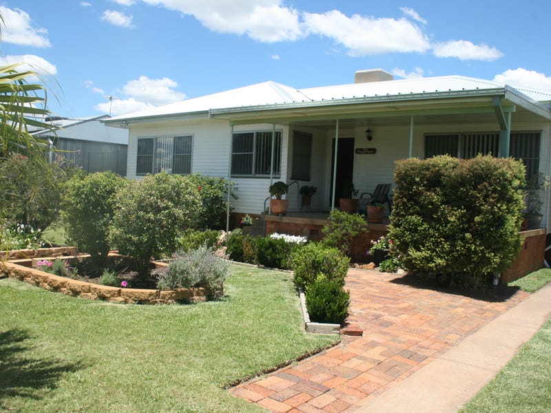 10 William Morris Avenue, Narrabri, NSW 2390