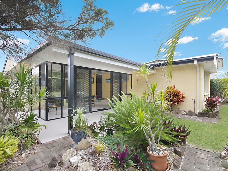296 Coolangatta Road, Bilinga, QLD 4225