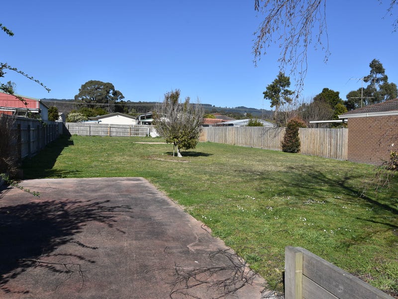 1 Peer Street, Moe, VIC 3825