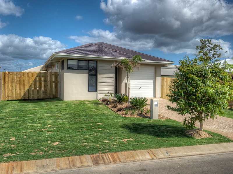 27 Old Coach Road, Majors Creek, QLD 4816