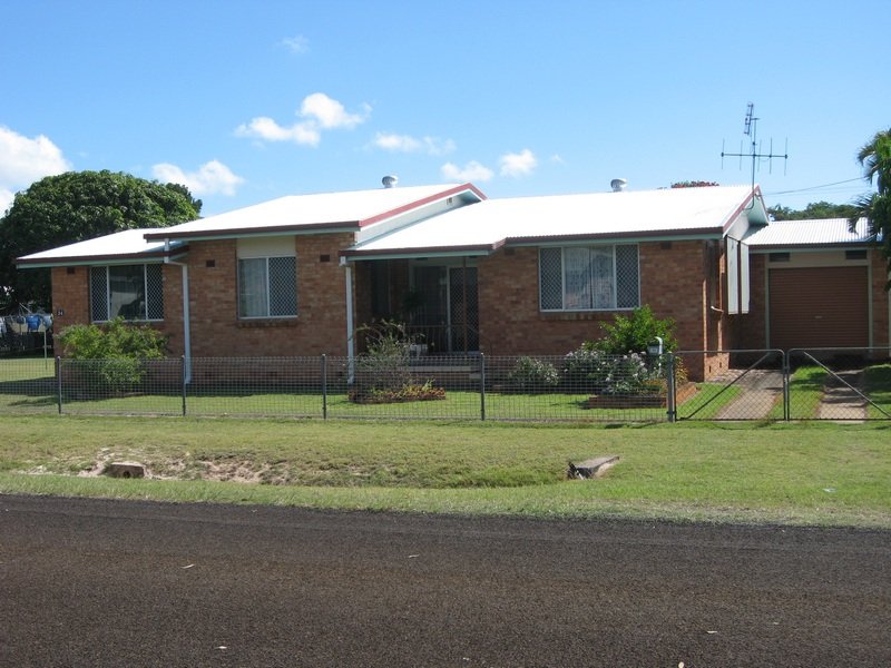 34 Ocean Street, Torquay, QLD 4655