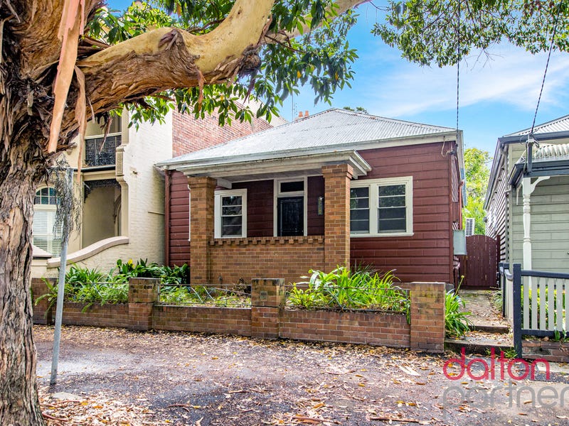 15 Bruce Street, Cooks Hill, NSW 2300