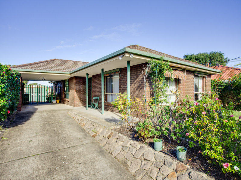 27 Moorfield Avenue, Rosebud, Vic 3939 Property Details