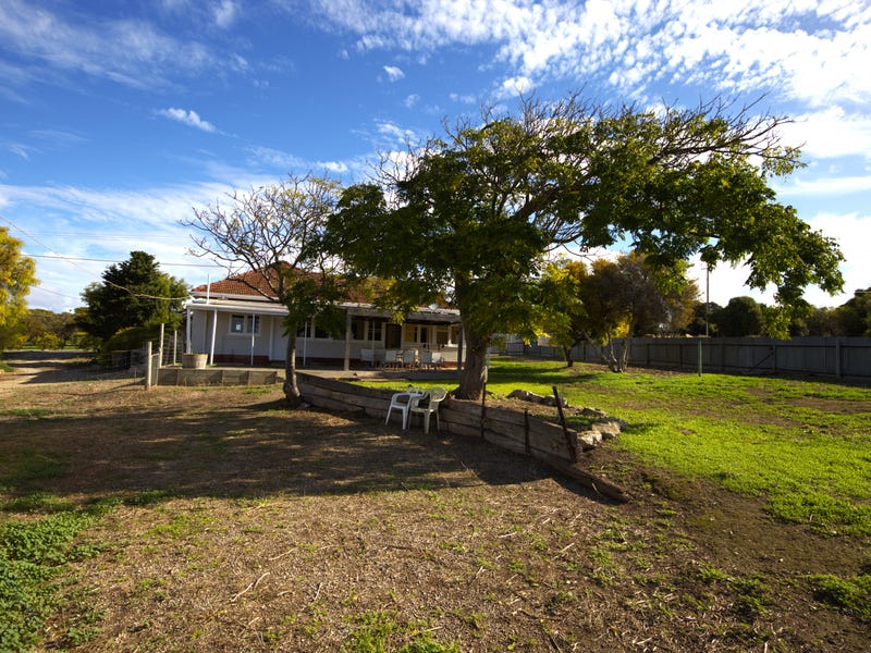 24 Main Street, Warooka, SA 5577 Property Details