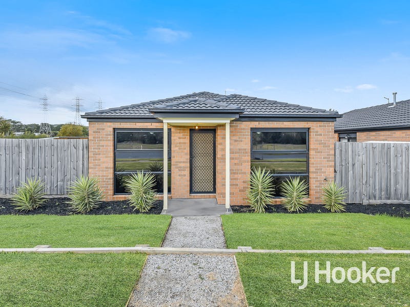 1/142 Toomuc Valley Road, Pakenham, VIC 3810