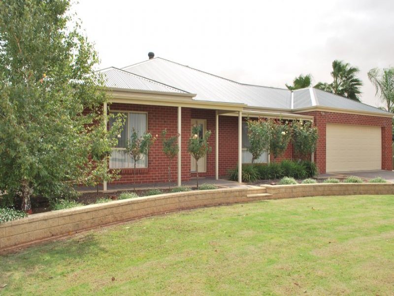 6 Wadsworth Drive, Gol Gol, NSW 2738