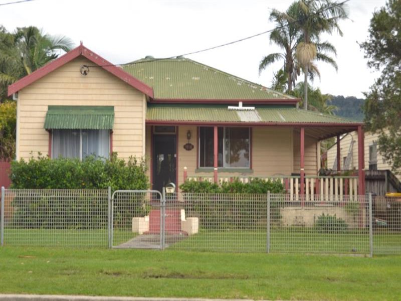 18 Mitchell Road, Woonona, NSW 2517