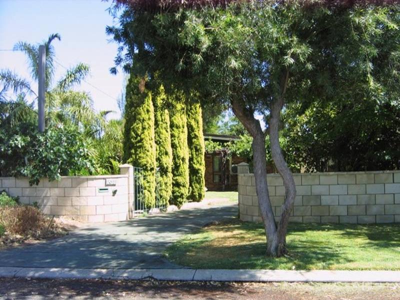 1 Nesbit Rd, Greenfields, WA 6210 Property Details