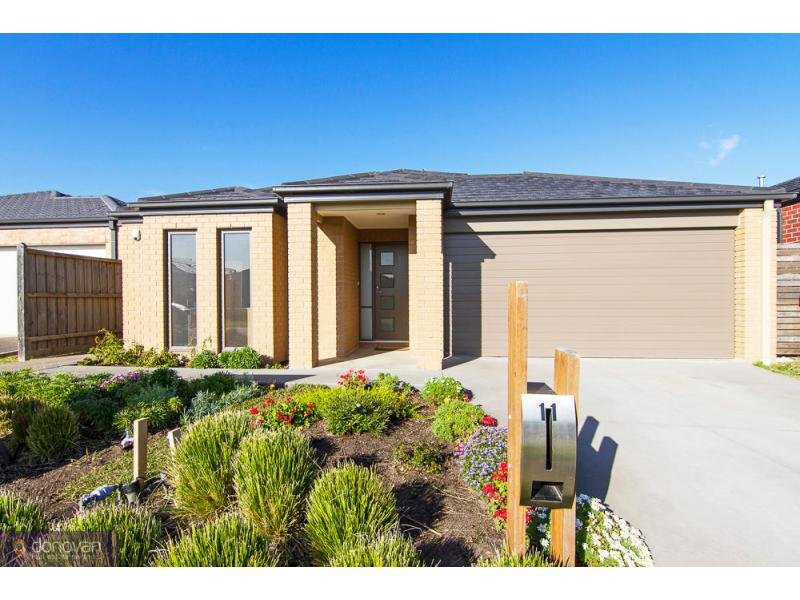 11 Dalray Street, Sandhurst, Vic 3977 Property Details