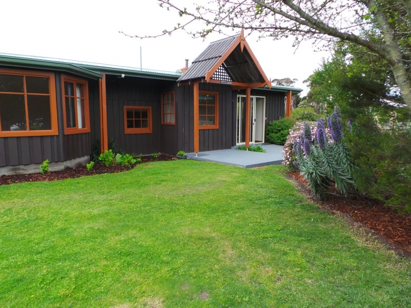 2 Larooma Road, Hawley Beach, TAS 7307