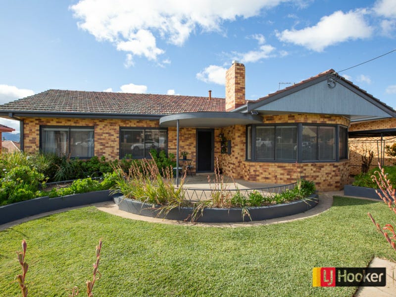 42 Parry Street, West Tamworth, NSW 2340