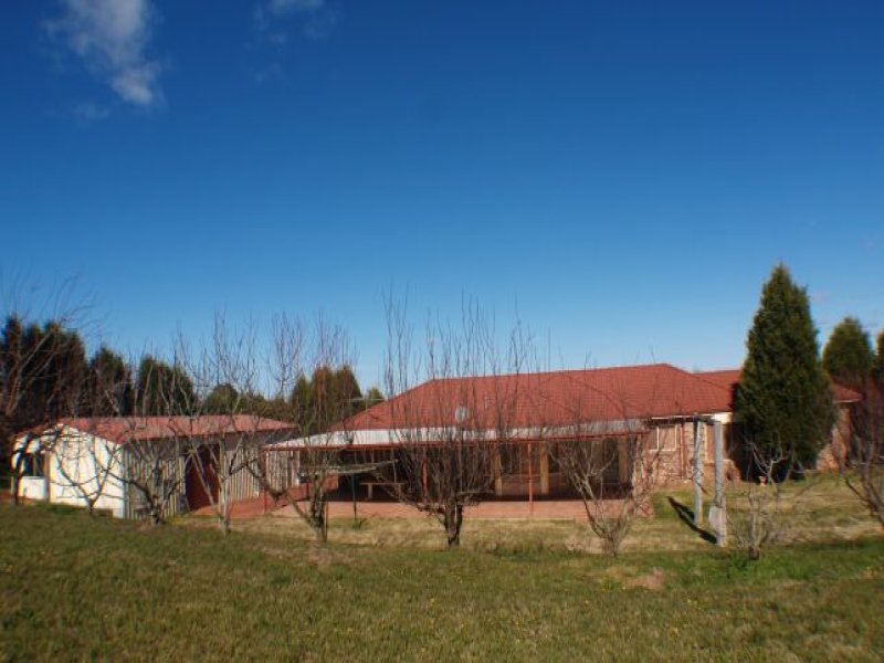 27 Carisbrooke Row, Bowral, NSW 2576