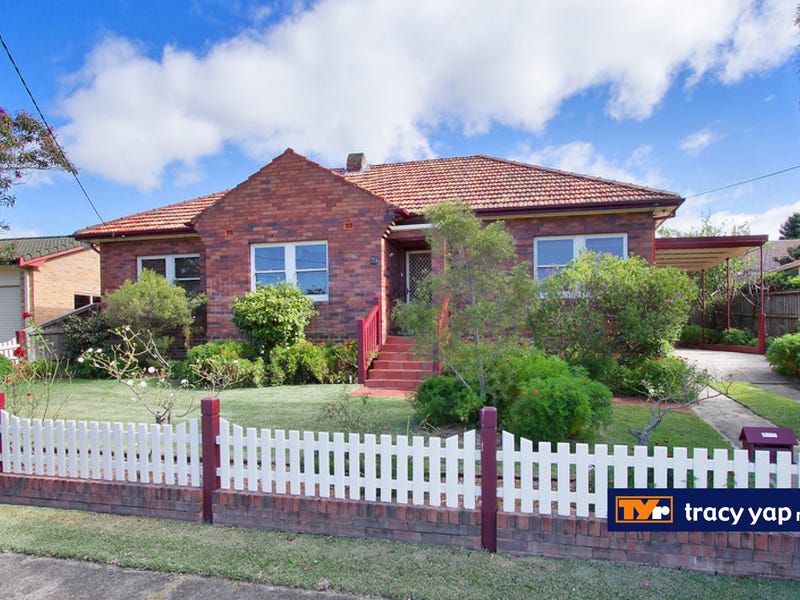 26 Hollis Avenue, Denistone East, NSW 2112