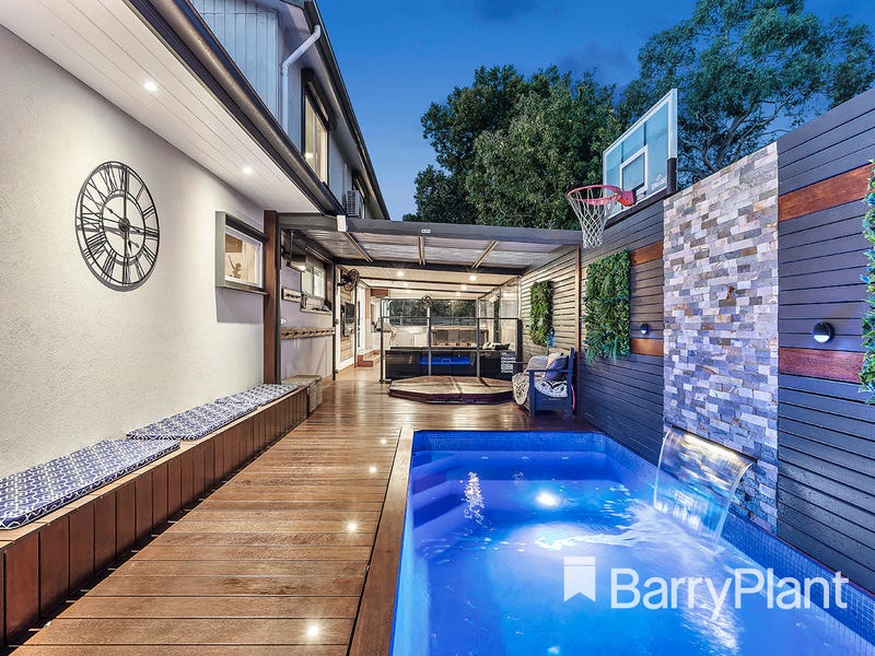 27 Canterbury Road, Ringwood East, VIC 3135