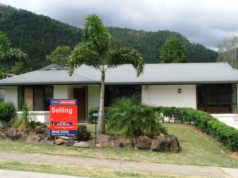 9 Links Drive, Cannonvale, Qld 4802 Property Details