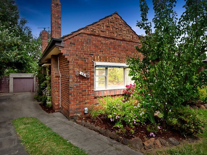 137 Maltravers Road, Ivanhoe, Vic 3079 Property Details