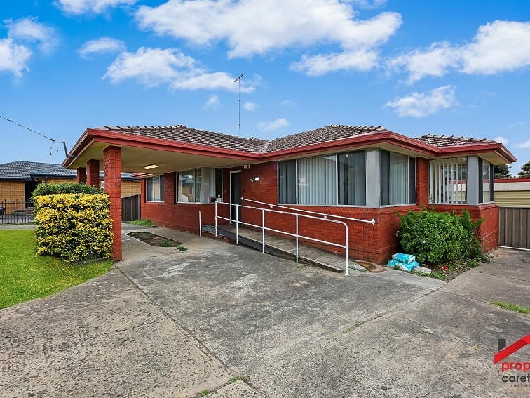 67 Waminda Avenue, Campbelltown, NSW 2560