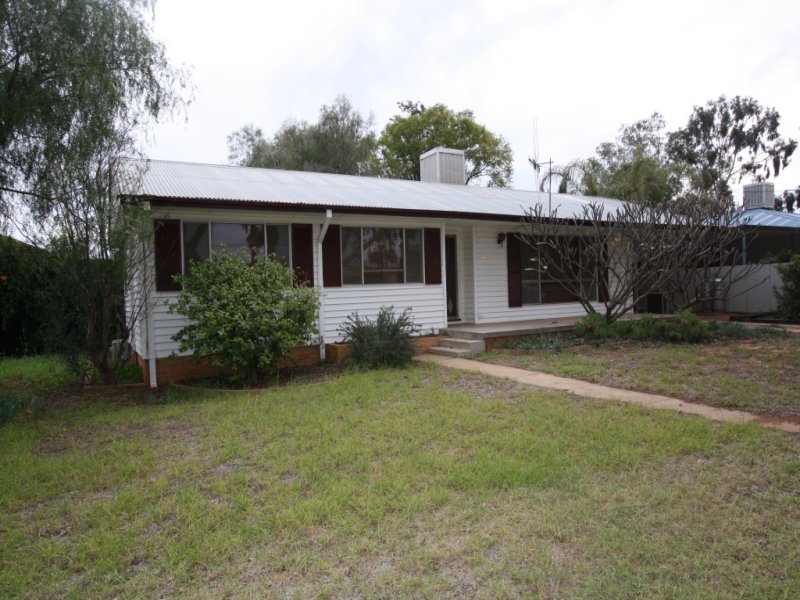 33 Monaghan Street, Cobar, NSW 2835