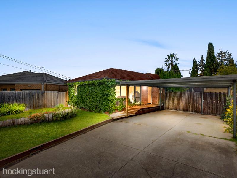 13 Kingsford Avenue, Melton South, VIC 3338