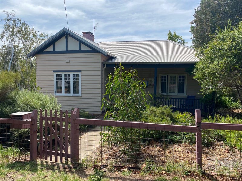 7 Rowley Street, Bridgetown, WA 6255