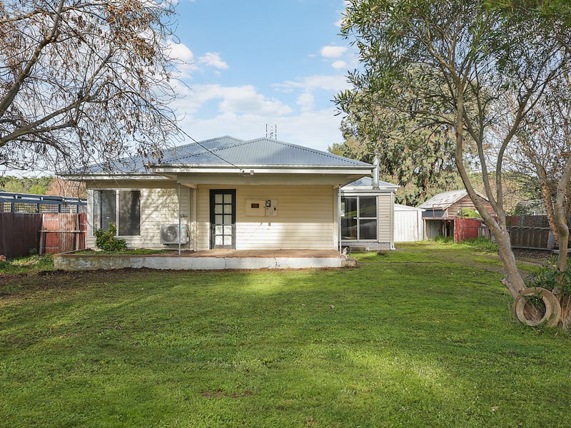 77 Oman Street, Lismore, Vic 3324 House for Sale