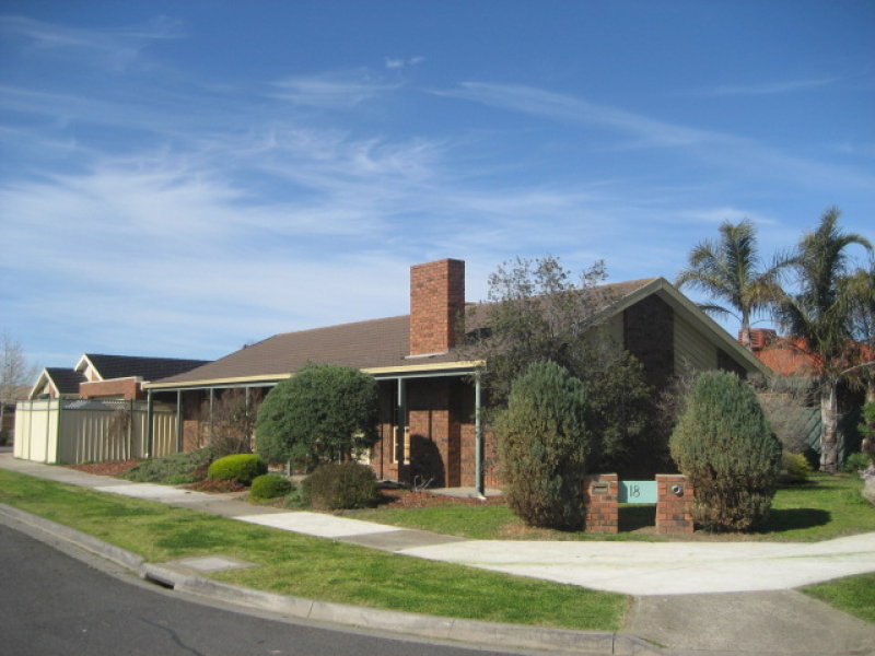 18 Mcclelland Drive, Mill Park, VIC 3082