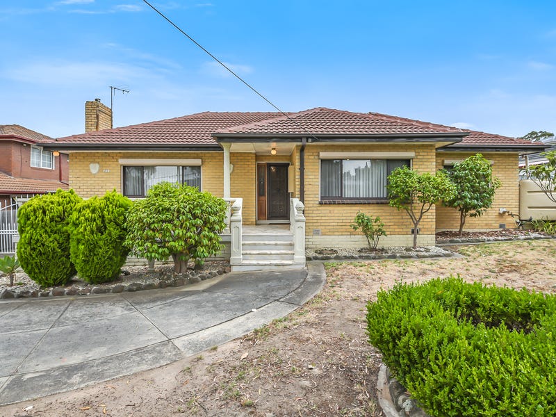 729 Waverley Road, Glen Waverley, Vic 3150 House for Sale