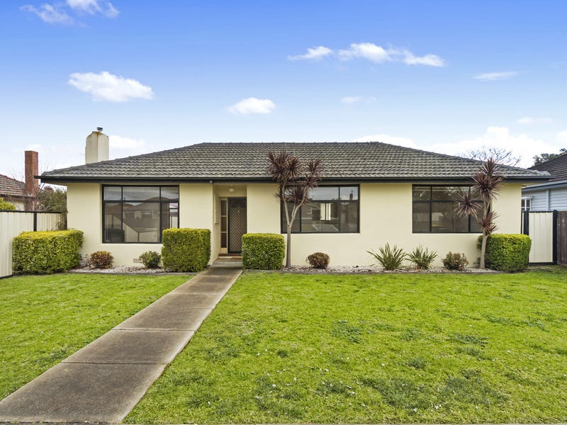 1/61 Dundas Street, Sale, Vic 3850 Property Details