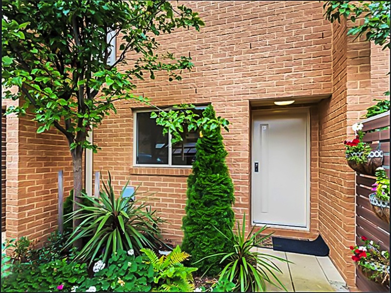 3/2 McIntosh Street, Queanbeyan, NSW 2620 Property Details