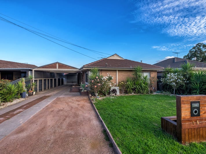 15 Falcon Drive, Melton, Vic 3337 Property Details