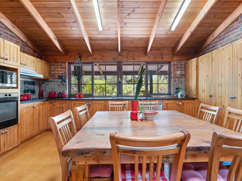 15 Milligan Road, Parkerville, WA 6081