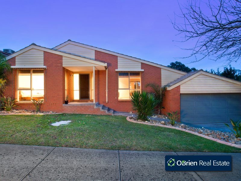 74 Quarry Hills Drive, Berwick, VIC 3806