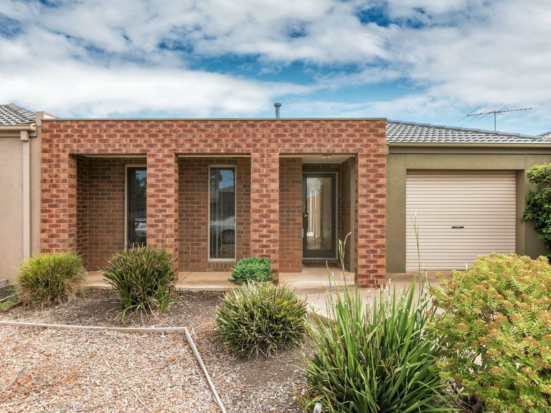 15 Sutton Grove, Melton West, Vic 3337