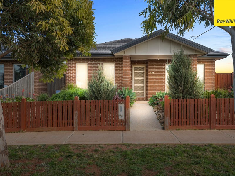 806 Eynesbury Road, Eynesbury, VIC 3338